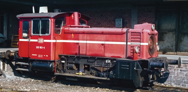 Diesel locomotive BR 333 Digital with Sound and Couplers<br /><a href='images/pictures/Roco/Roco-72016.jpg' target='_blank'>Full size image</a>